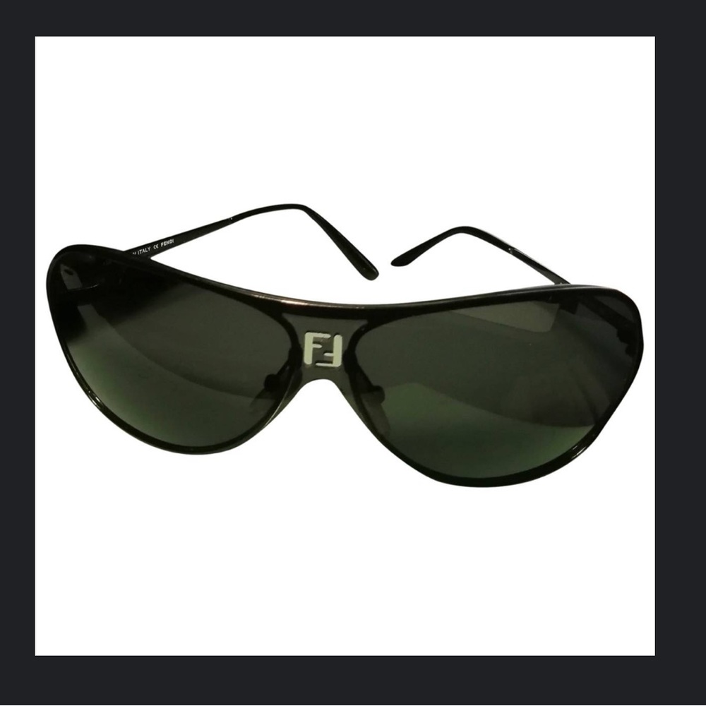 FENDI FS435M Black Aviator Sunglasses